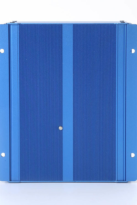 MPPT Wind And Solar Hybrid Controller Connected With Battery 12V 24V 800W